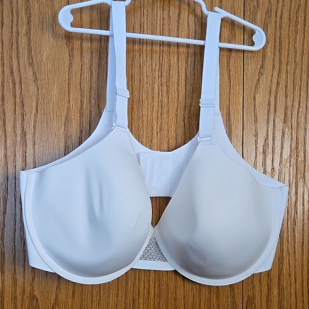 Bali Womens Ultimate Smoothing Underwire T-Shirt Bra Lightweight Convertible 40d - Picture 9 of 16